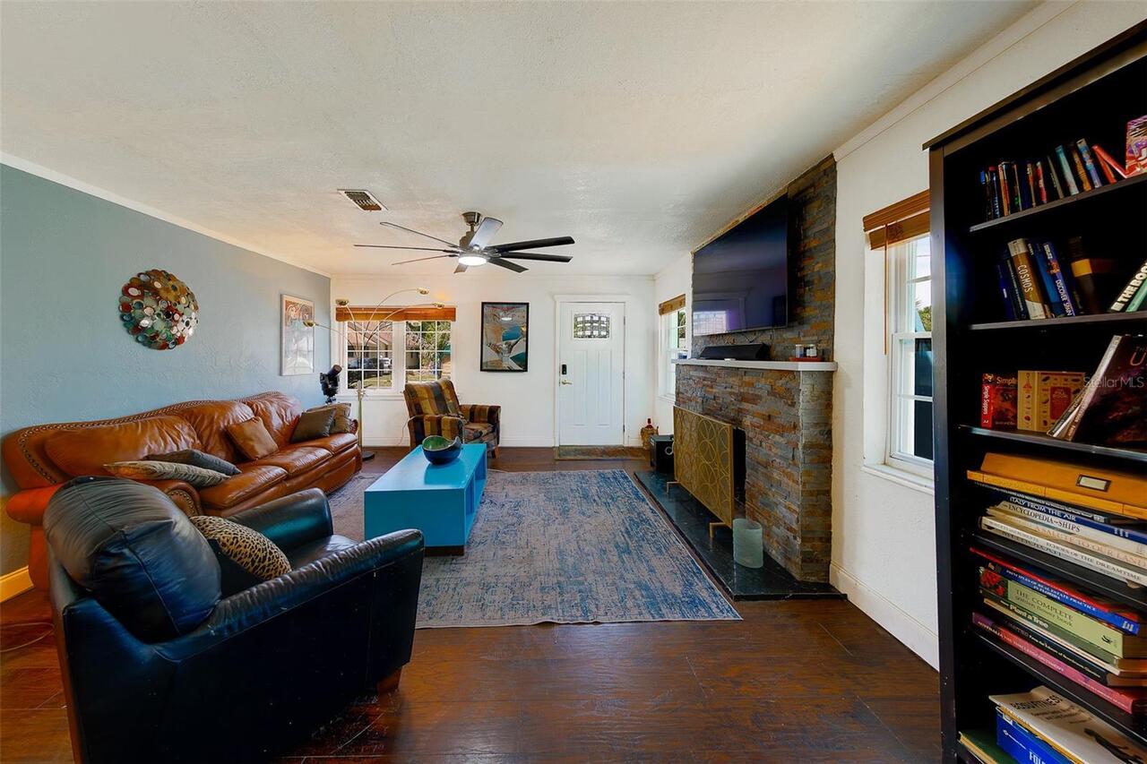 Listing Photo 10