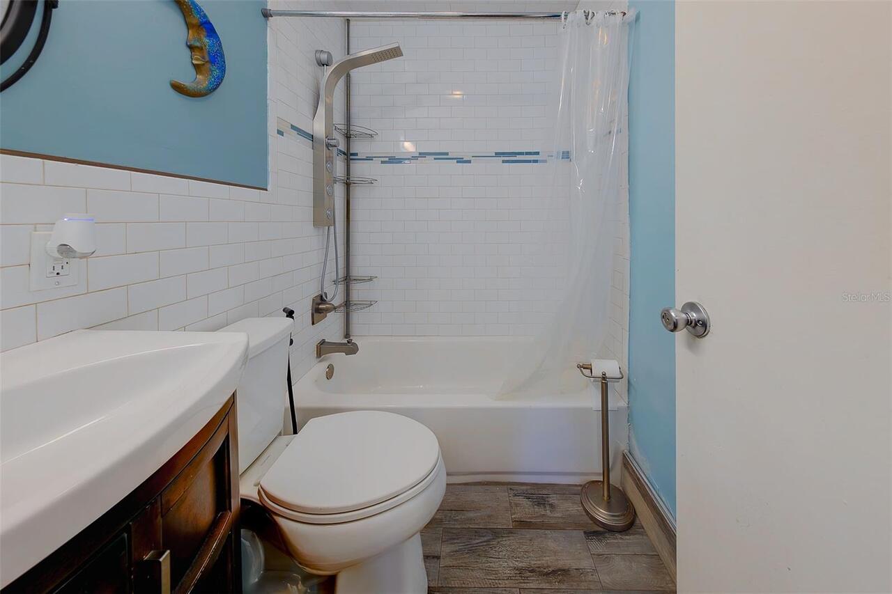 Listing Photo 25