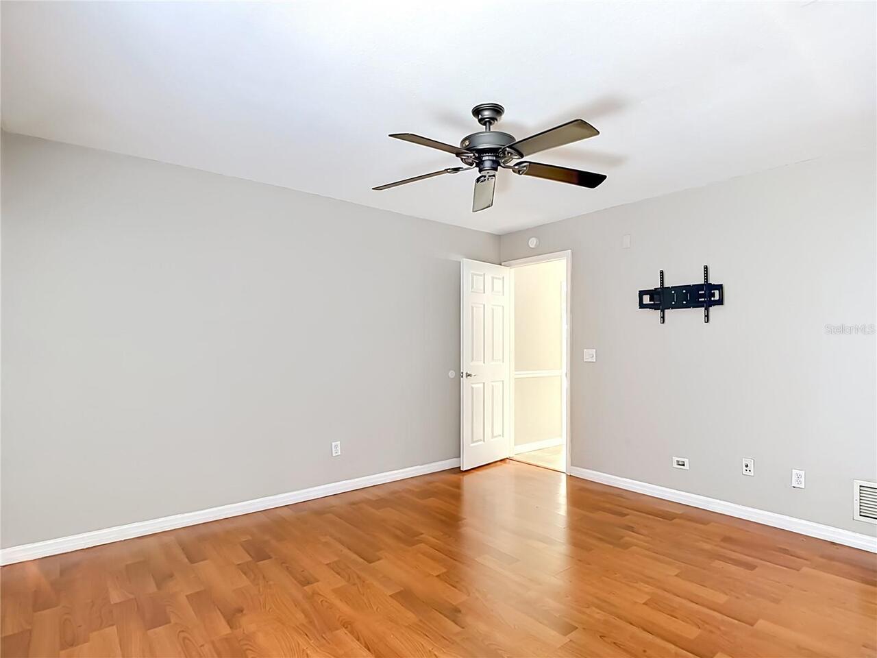 Listing Photo 41