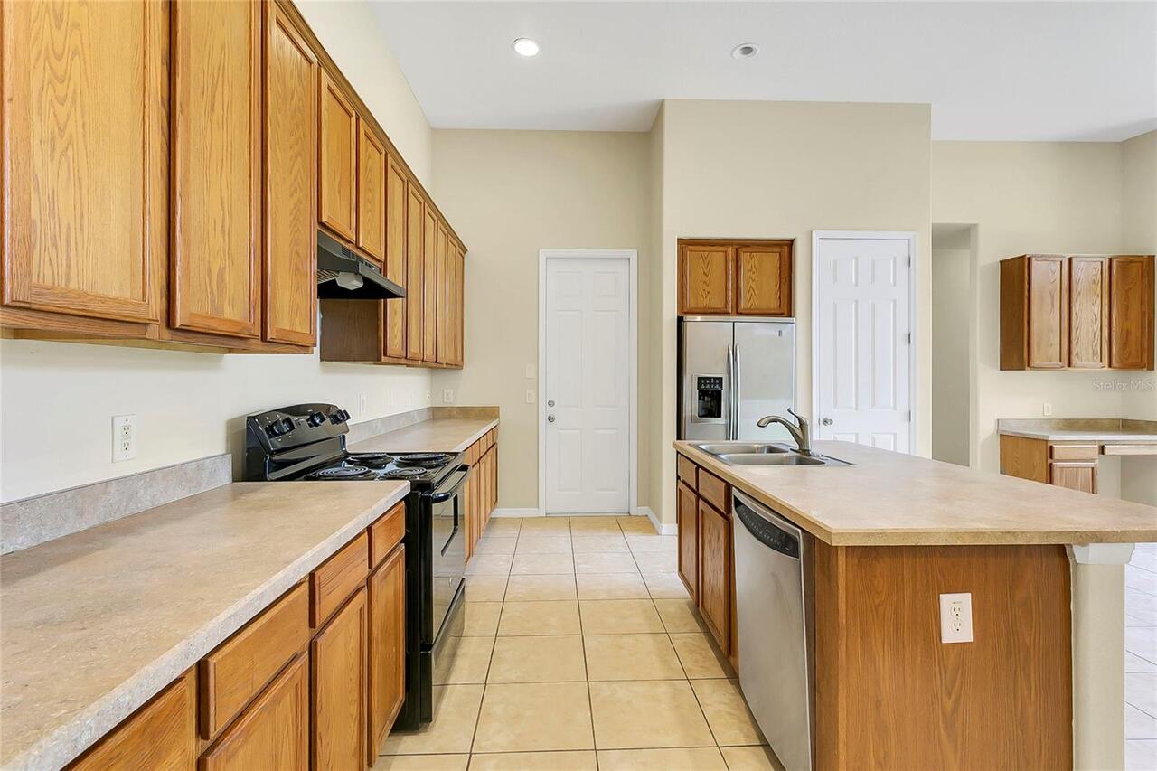 Listing Photo 8