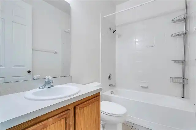 Listing Photo 16