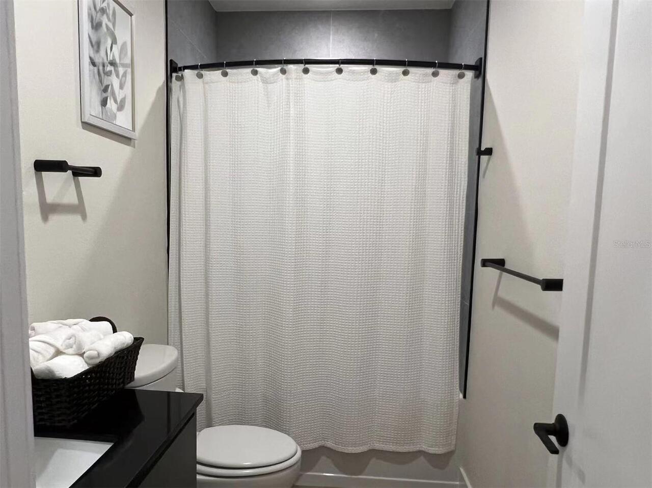 Listing Photo 17