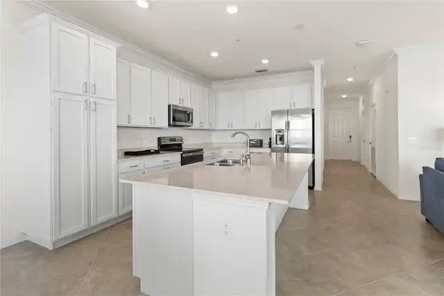 Listing Photo 12