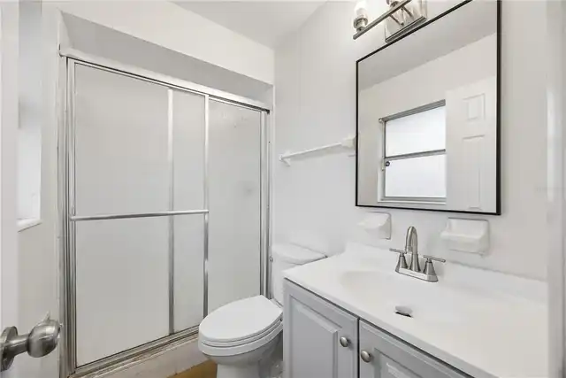 Listing Photo 12