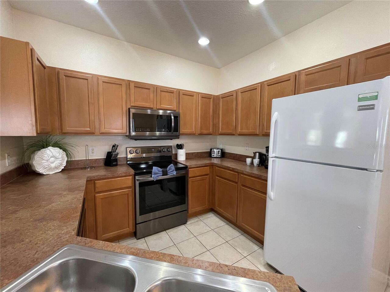 Listing Photo 12