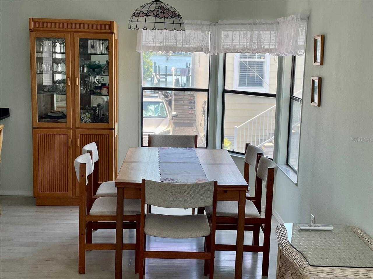 Listing Photo 8
