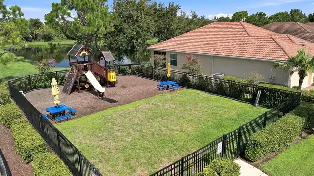 Listing Photo 37