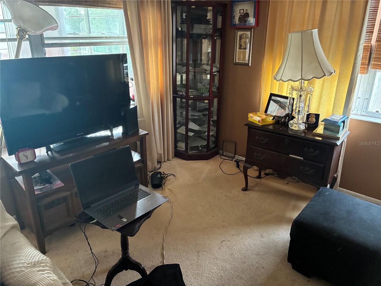 Listing Photo 9