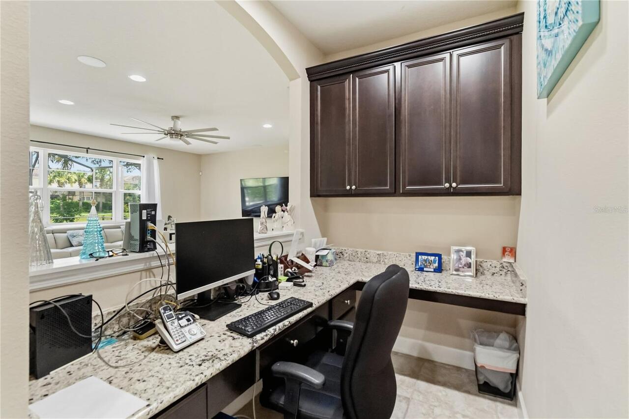 Listing Photo 11