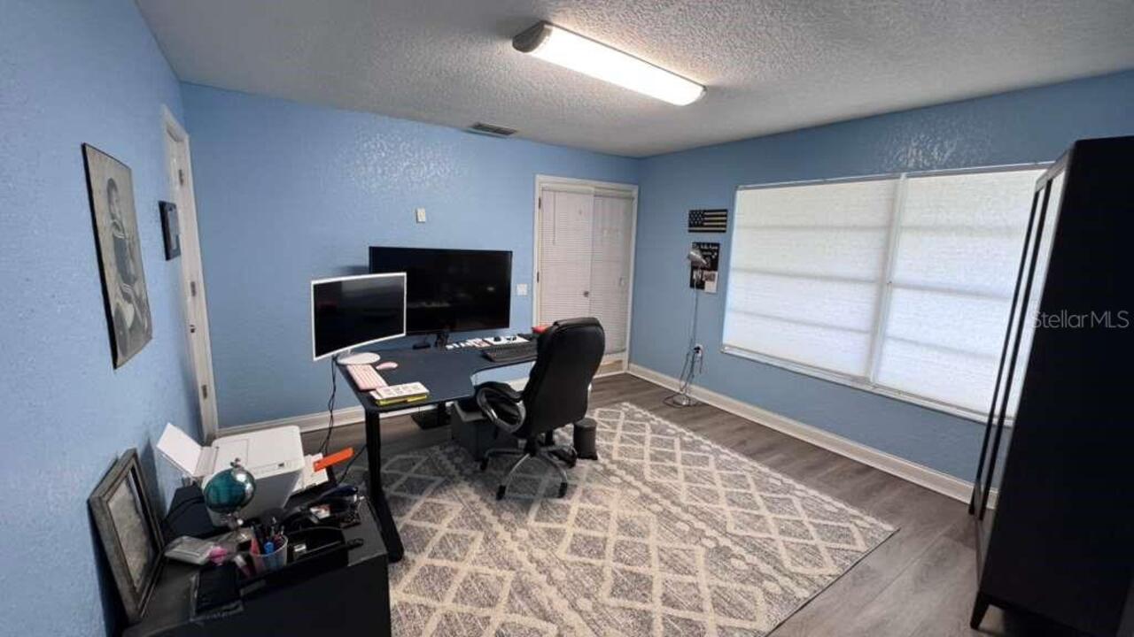 Listing Photo 8