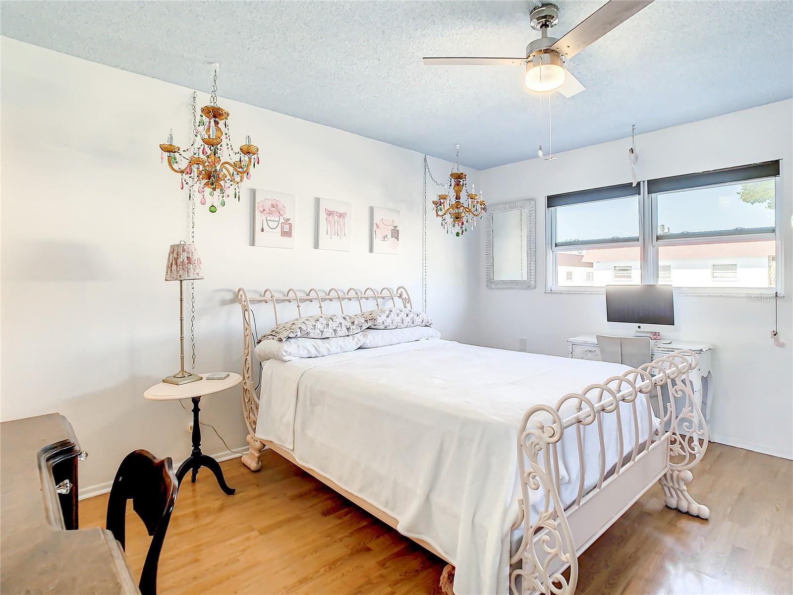 Listing Photo 14