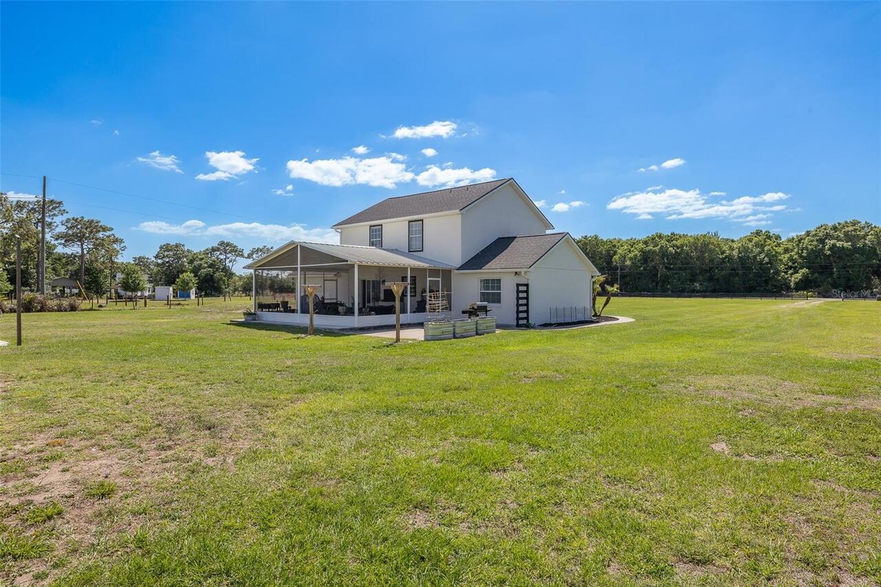 Listing Photo 17