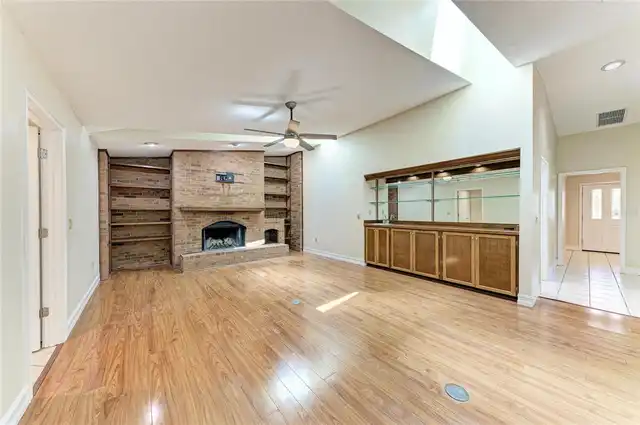 Listing Photo 13