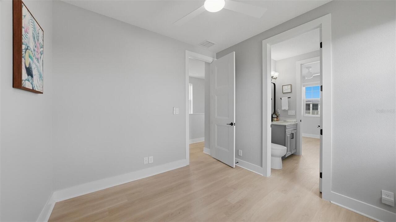 Listing Photo 23