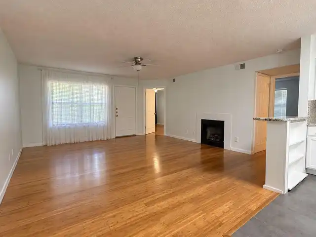 Listing Photo 7