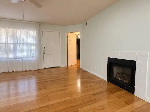 Listing Photo 9