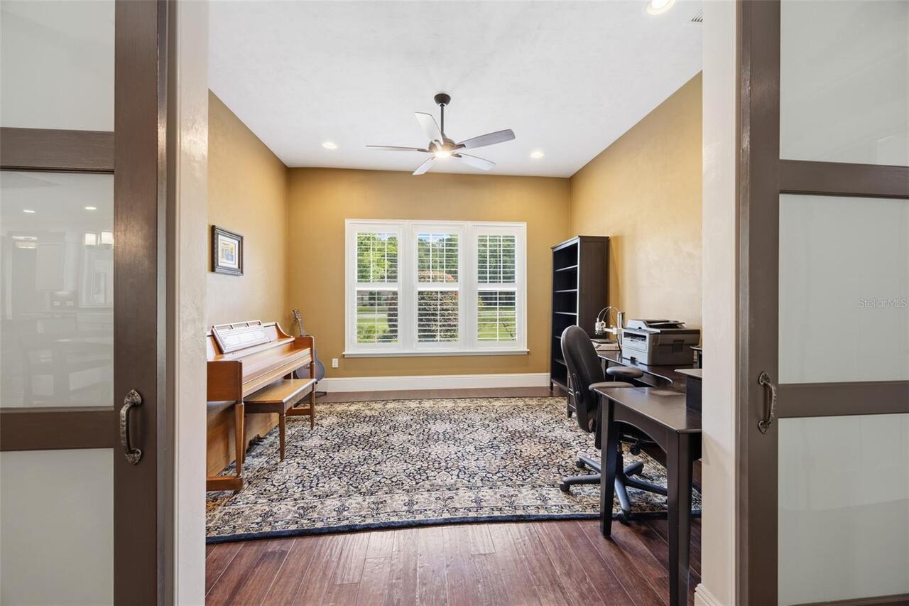 Listing Photo 12
