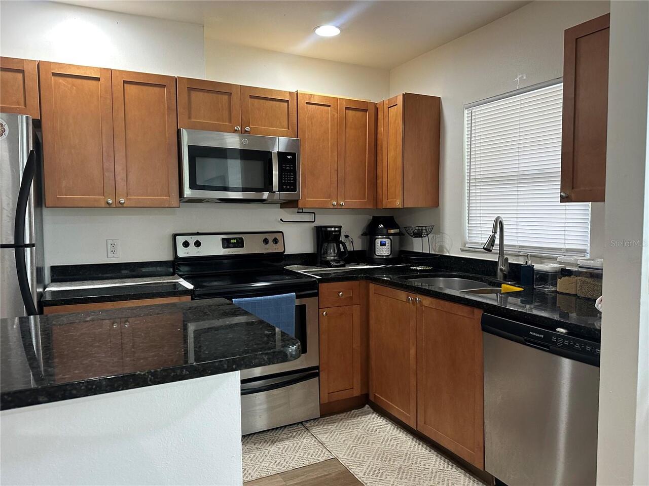 Listing Photo 7