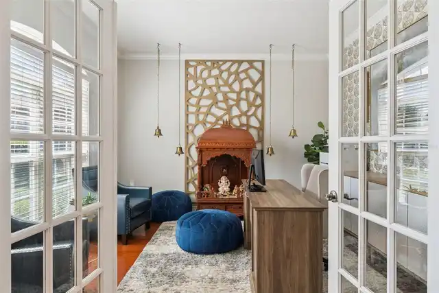 Listing Photo 11