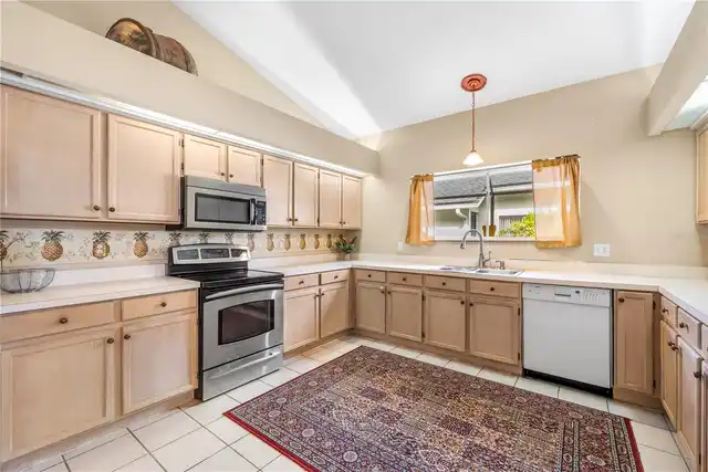 Listing Photo 19