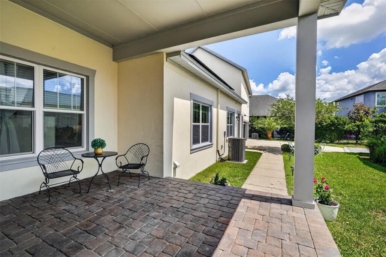 Listing Photo 8