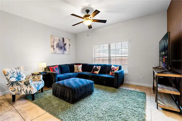 Listing Photo 8