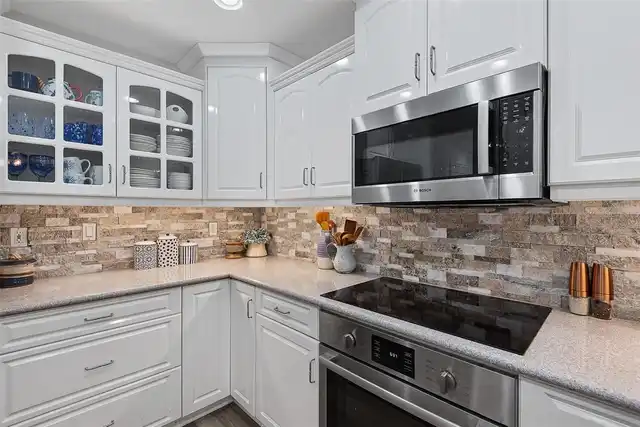 Listing Photo 18