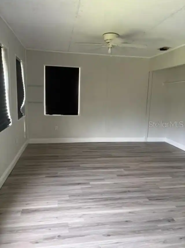 Listing Photo 8