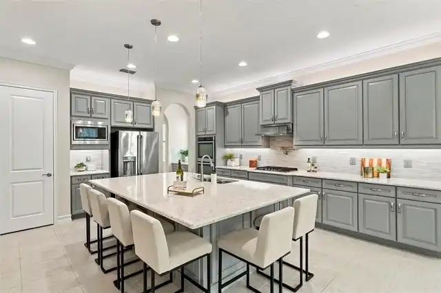 Listing Photo 18