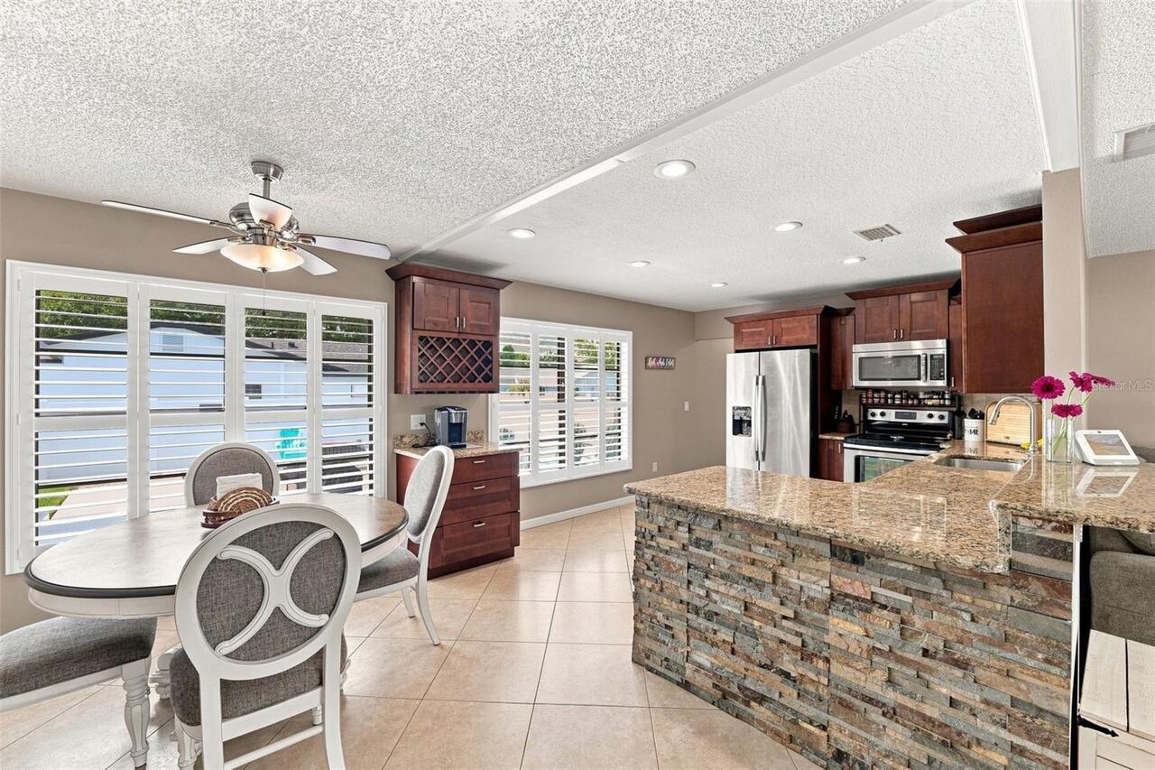 Listing Photo 16