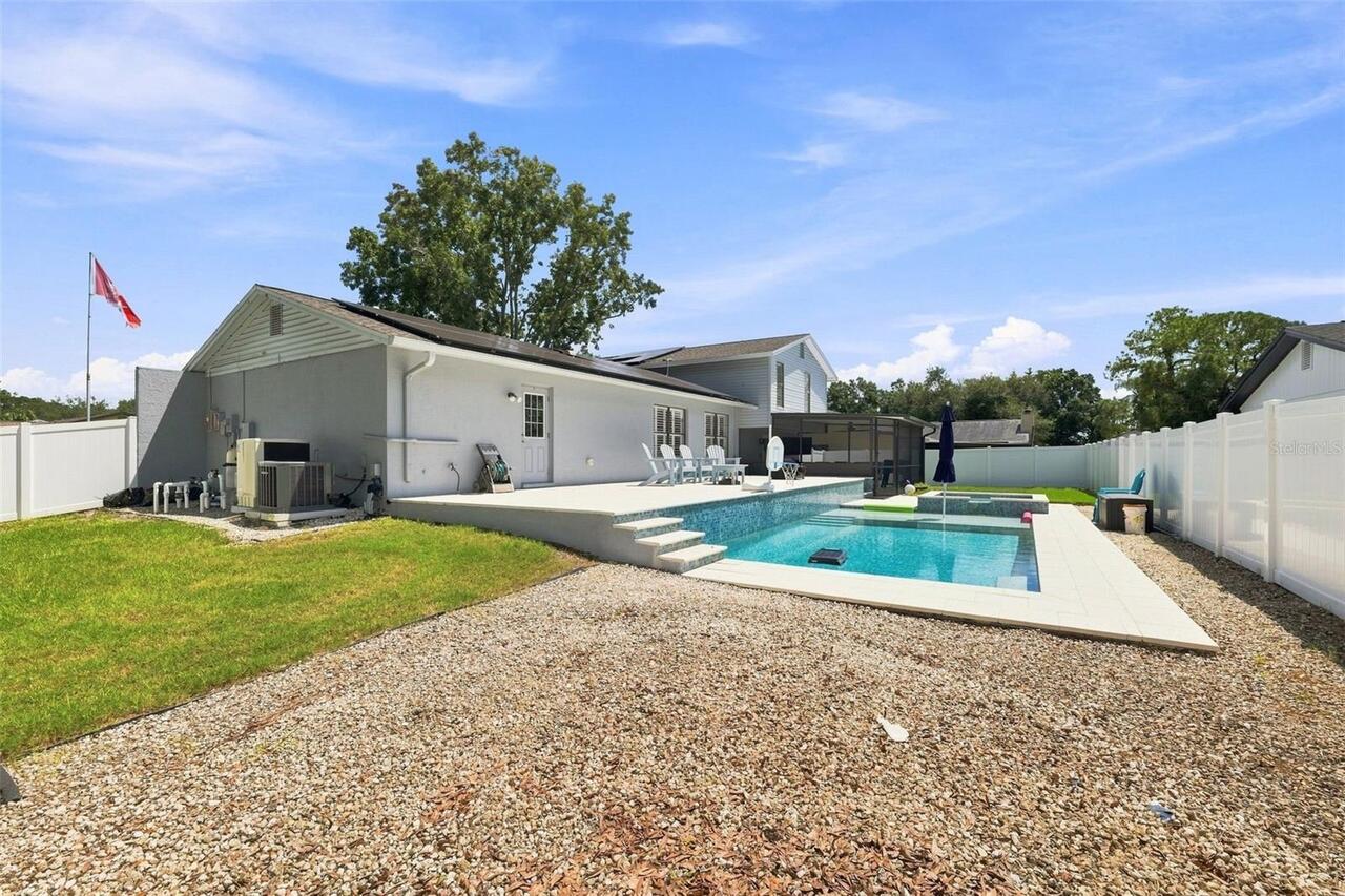 Listing Photo 25