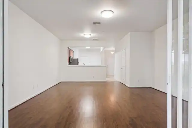Listing Photo 13