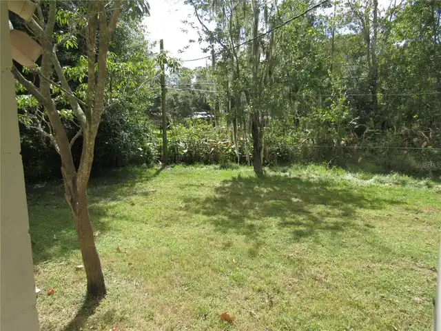 Listing Photo 10