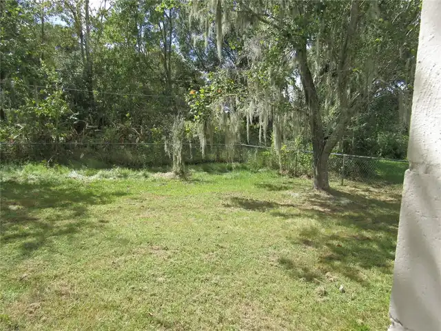 Listing Photo 11