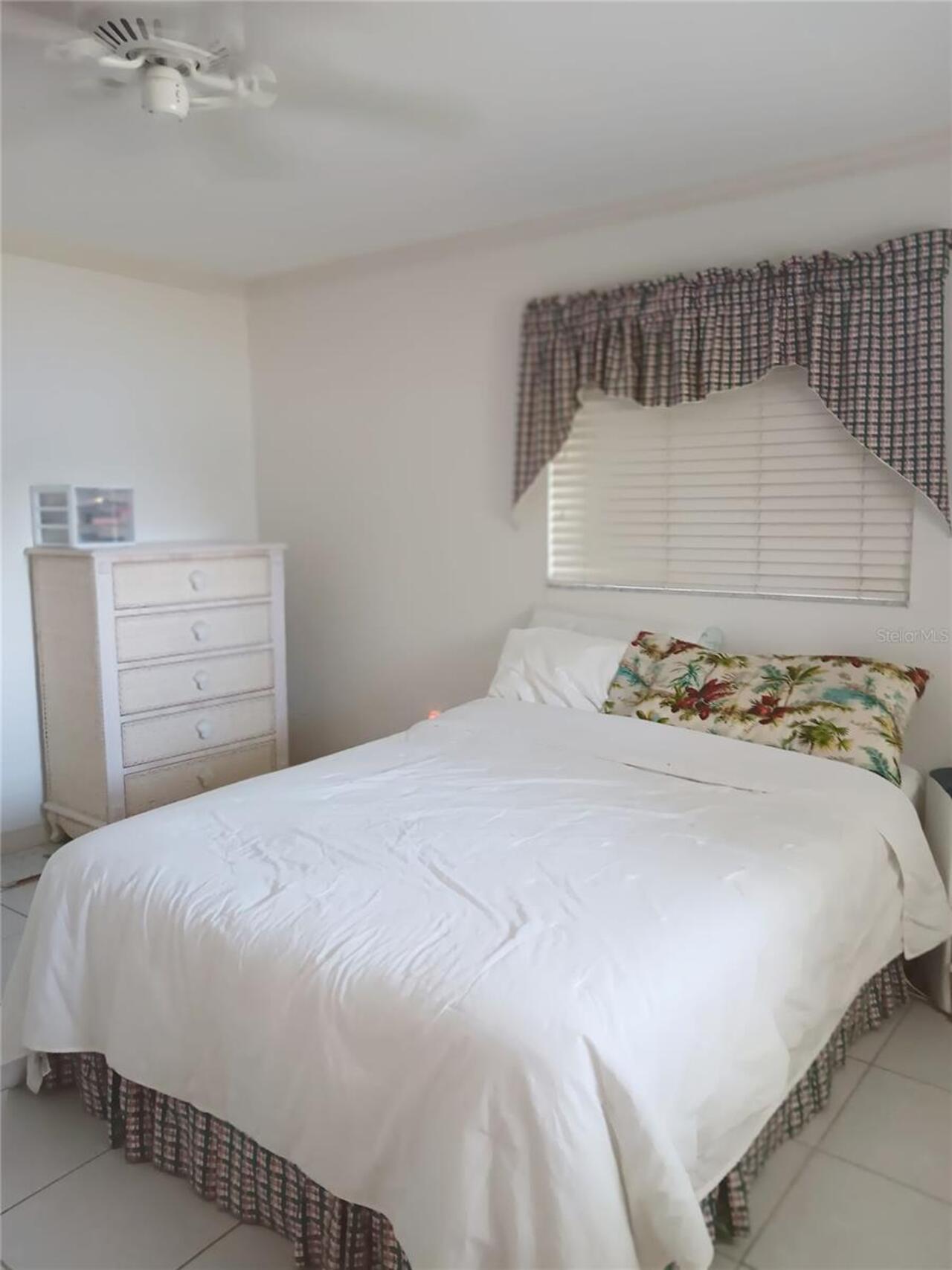 Listing Photo 10