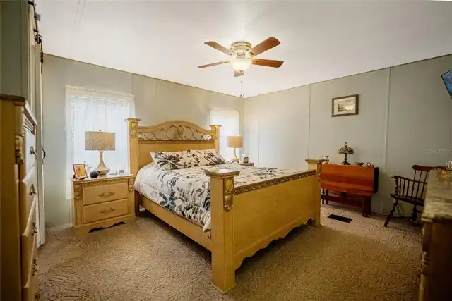 Listing Photo 15