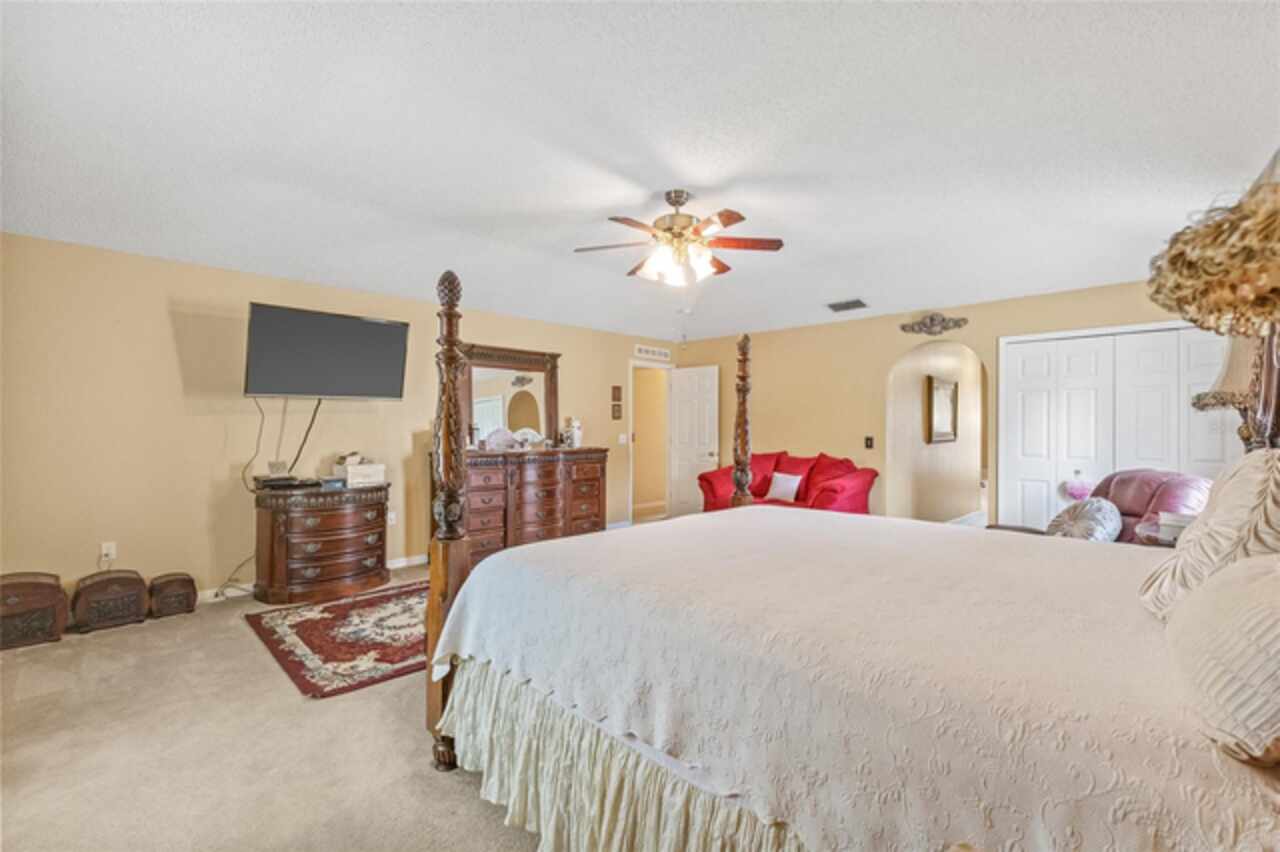 Listing Photo 14