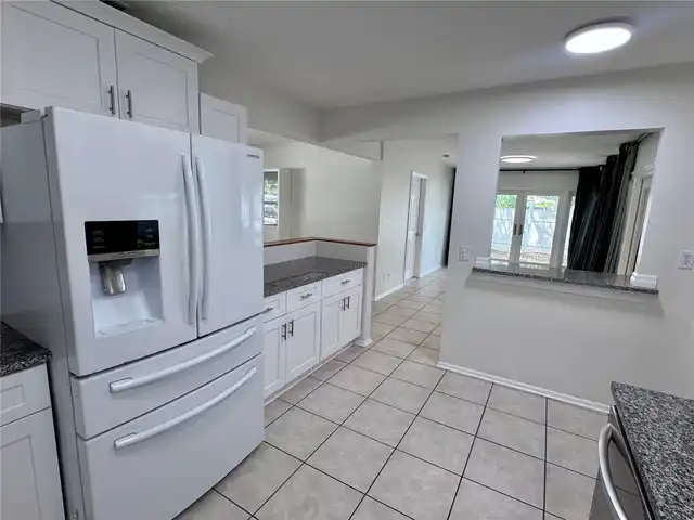 Listing Photo 9