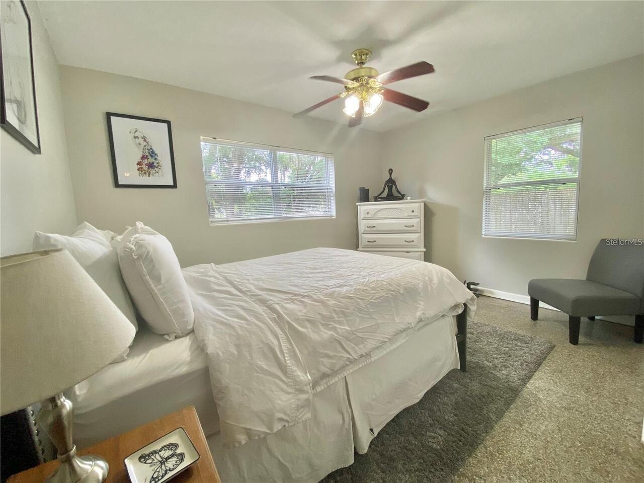 Listing Photo 11