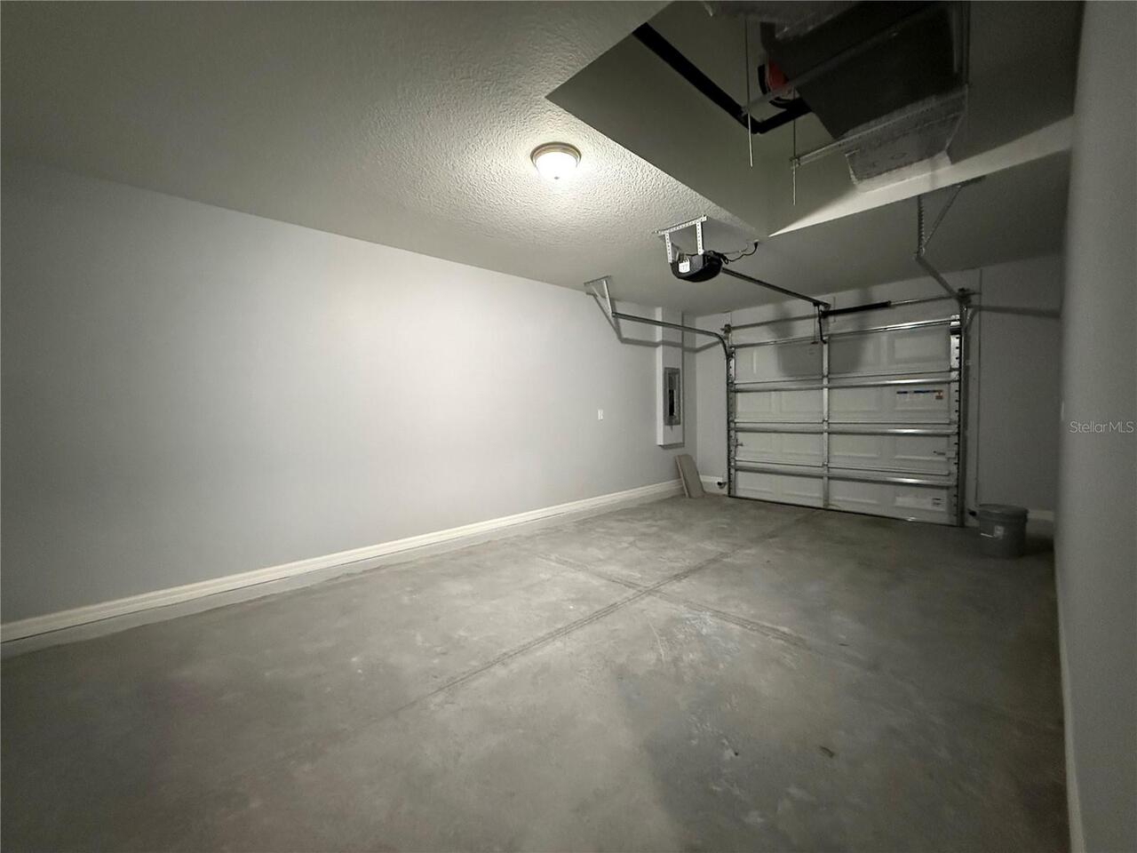 Listing Photo 12