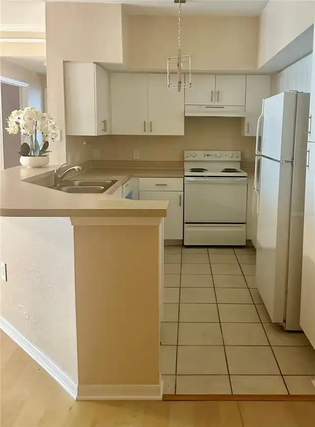 Listing Photo 8