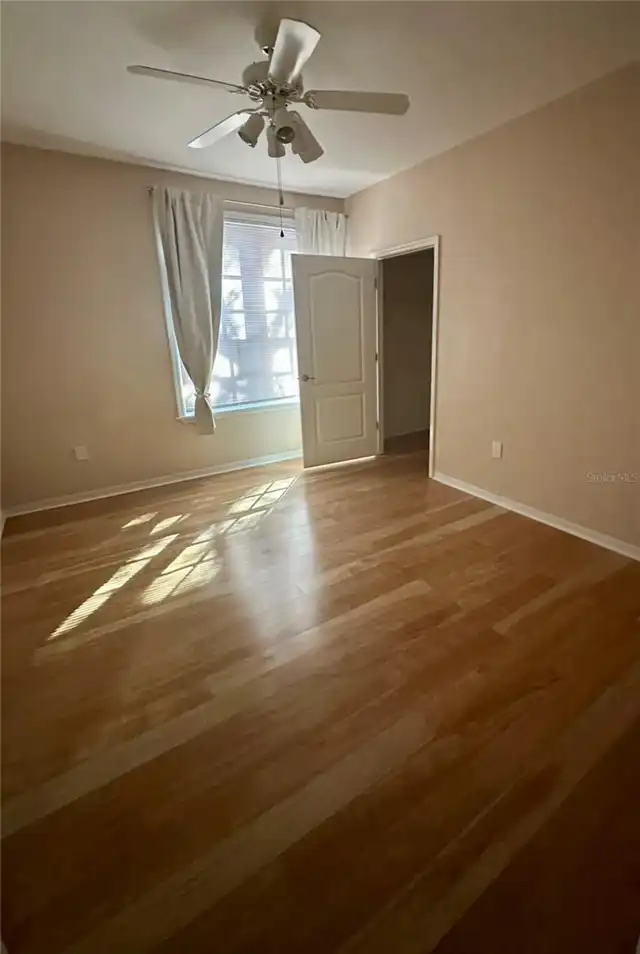 Listing Photo 17