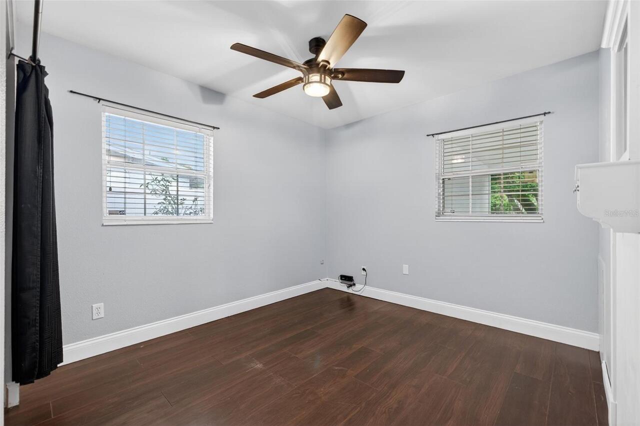 Listing Photo 17