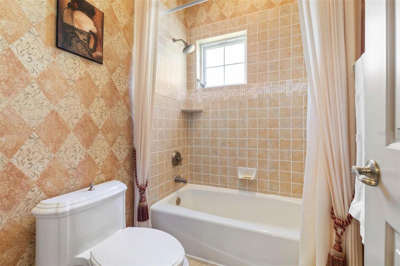 Listing Photo 33