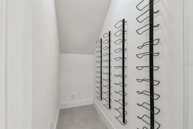 Listing Photo 23