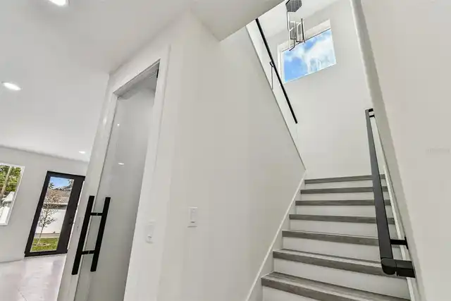 Listing Photo 24