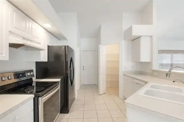 Listing Photo 13