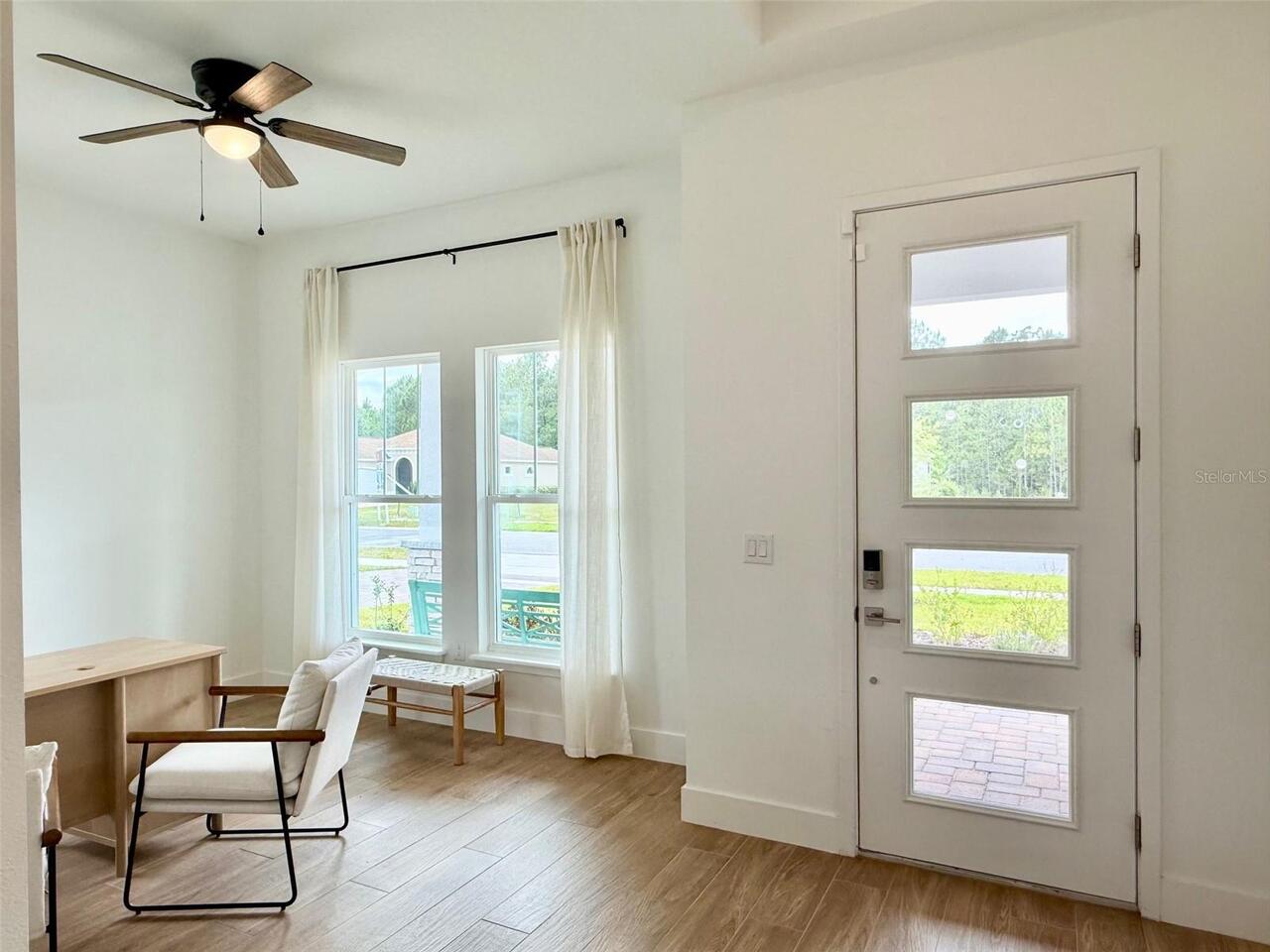 Listing Photo 11