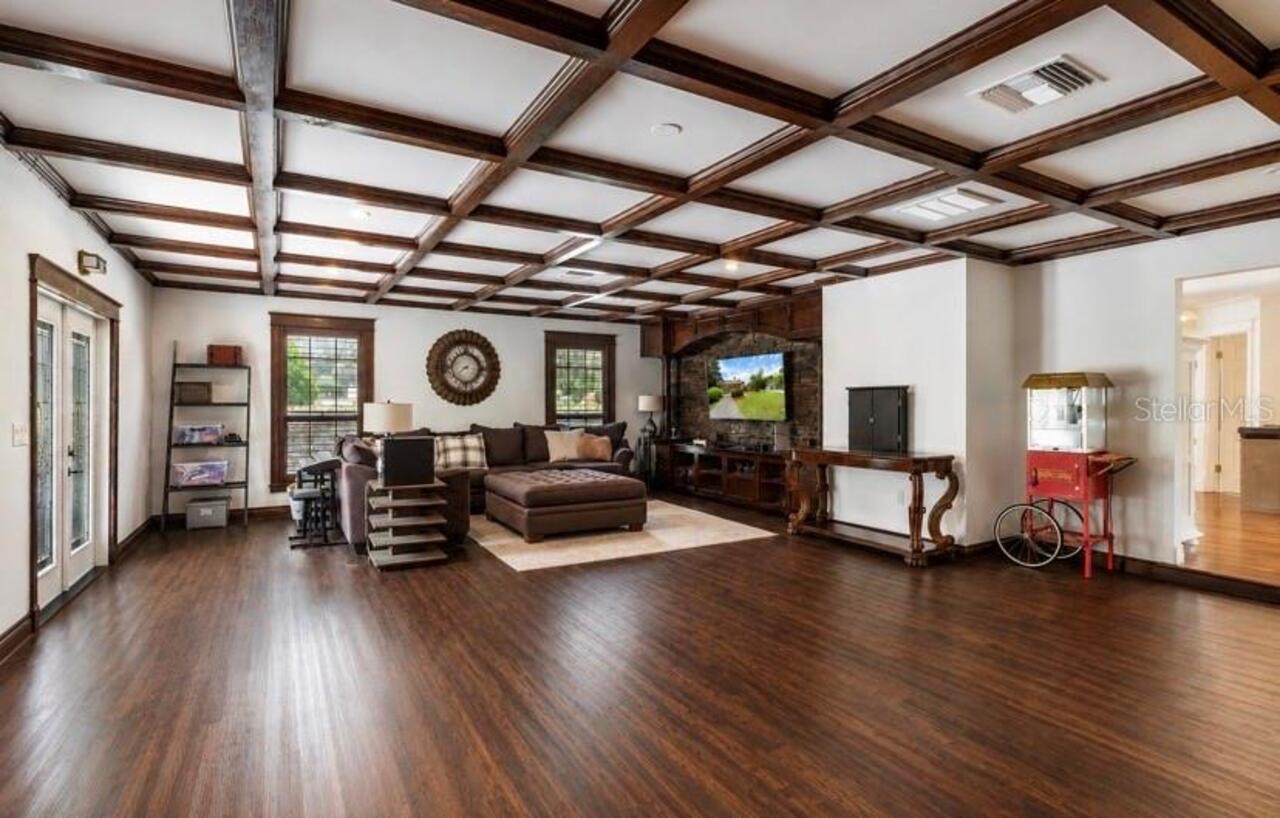 Listing Photo 18