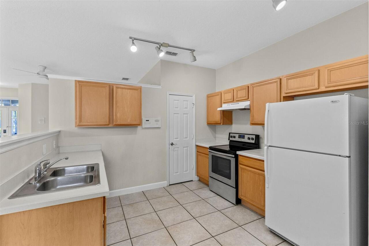 Listing Photo 17